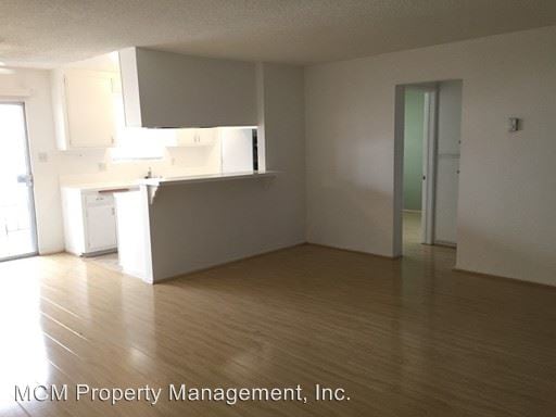 Primary Photo - 50 Rose Ave