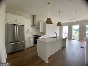 Building Photo - 1295 Longreen Ter NW