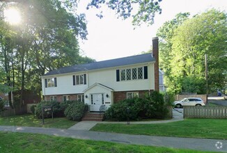 Building Photo - 725 VFW Parkway