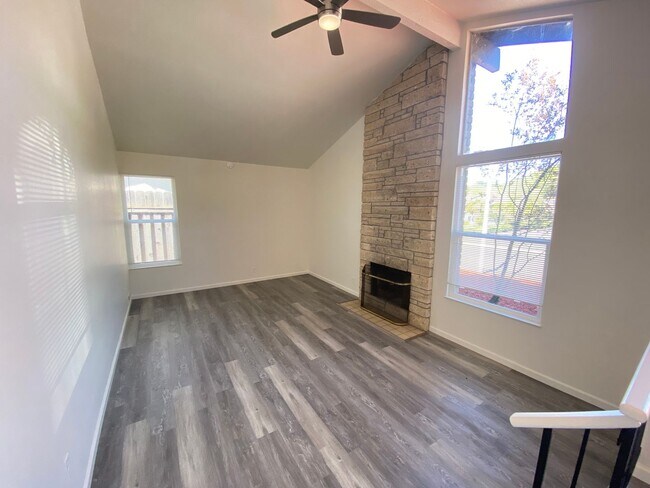 Photo - Advent - Large & Beautiful Home W/ Two Car...