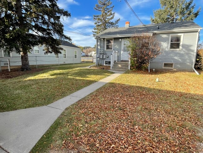 Private entrance & off-street parking - 2318 5th St