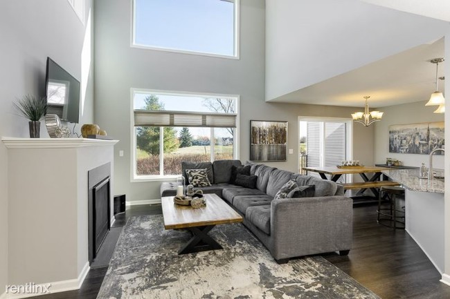 Building Photo - 4 br, 4 bath Townhome - 14244 Wilds Drive