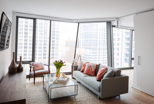 Building Photo - 1327 S Michigan Ave