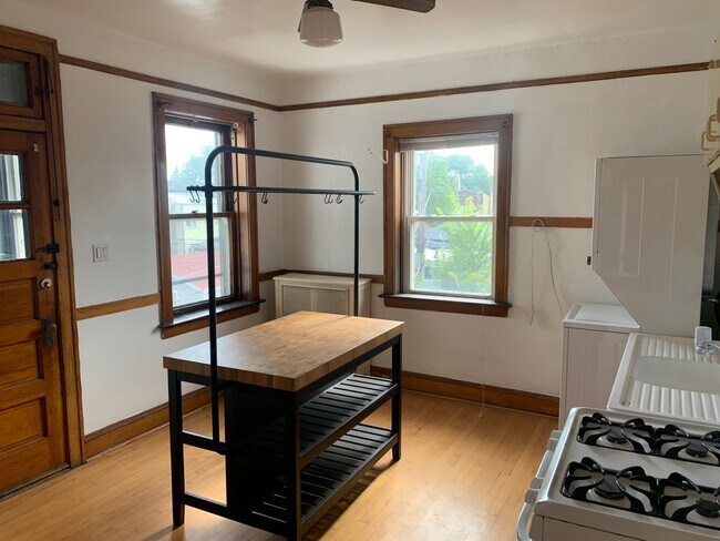 Foto del edificio - 3443 N Hamlin Ave