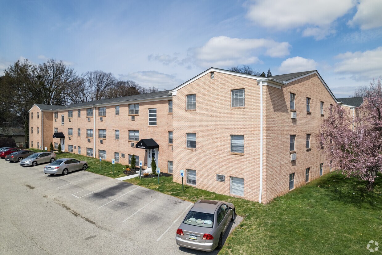 Haverford Arms Apartments Apartments in Havertown, PA