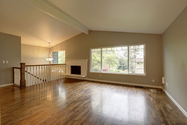 Foto del edificio - Beautiful 4bd, 2.5ba Home by Marymoor Park...