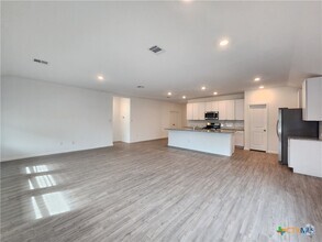 Building Photo - 414 Fairy Duster Dr