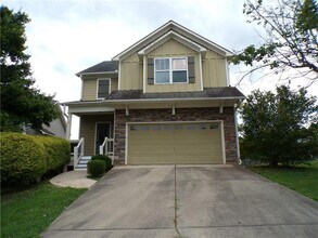 Building Photo - 21 Springmont Dr