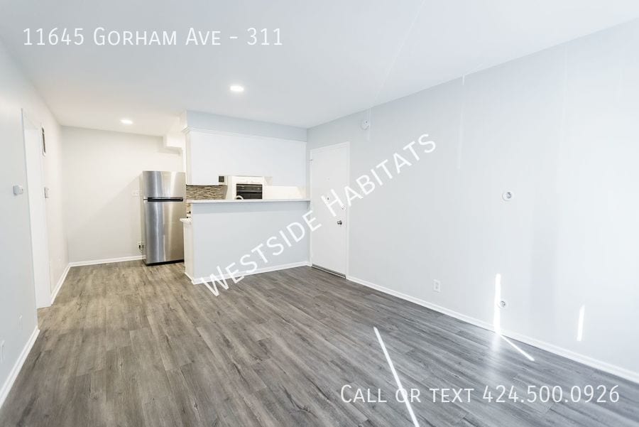 Primary Photo - 11645 Gorham Ave
