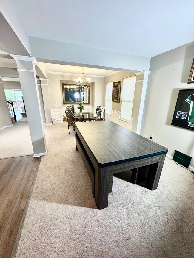 Foto del edificio - 410 Broadmoore Sq