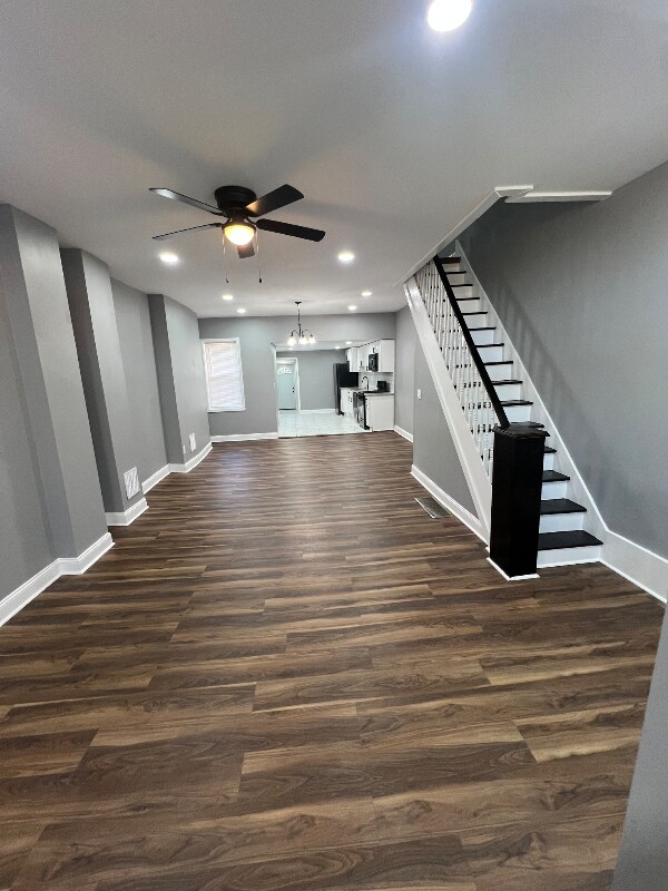 Primary Photo - 547 High St