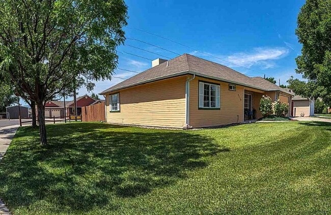 Building Photo - 2559 Janece Dr