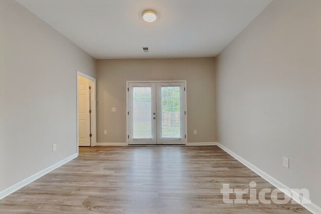Building Photo - 4103 Laurel Creek Dr