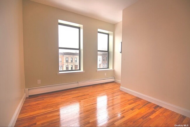 Building Photo - 1104 Park Pl