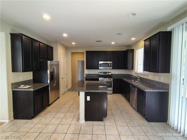 Foto del edificio - 9626 Abbey Pond Ave