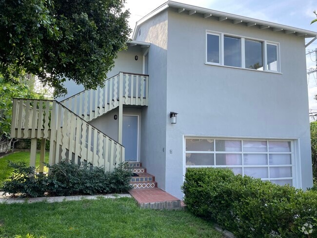 Building Photo - 609 N Mariposa Ave