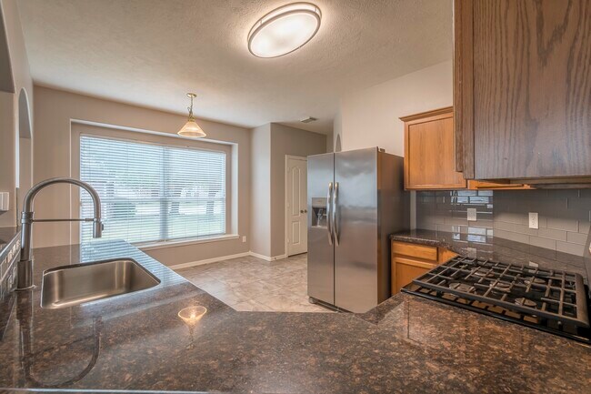 Building Photo - 21902 Silverfield Park Ln