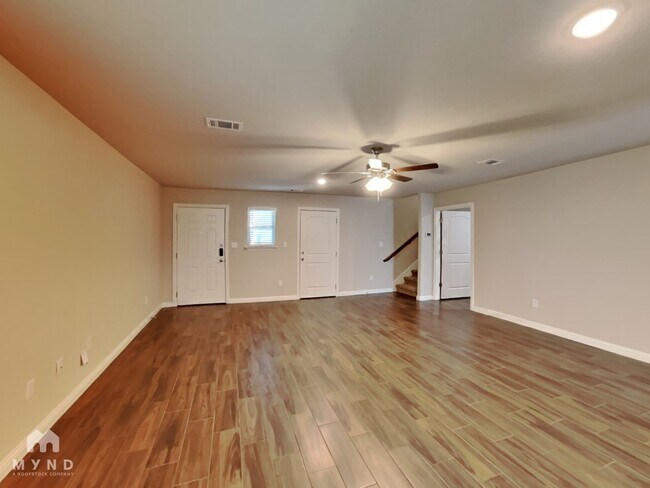 Foto del edificio - 704 Rolling Terrace Cir