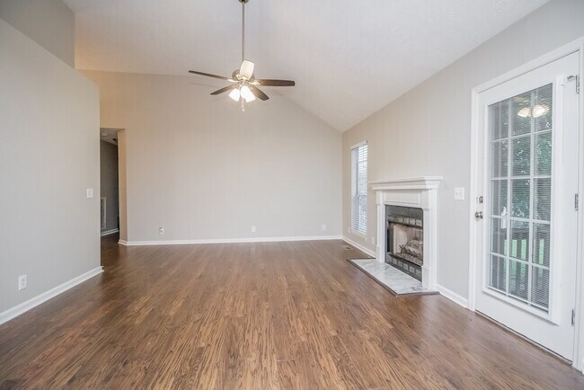 Building Photo - 3540 Calais Cir
