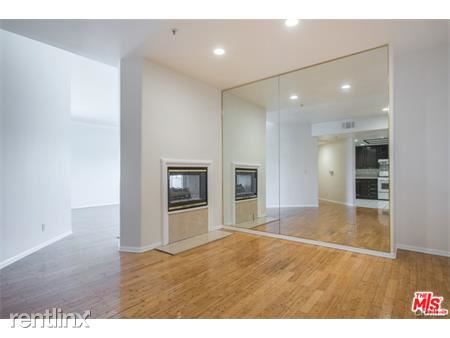 Building Photo - 861 S Windsor Blvd