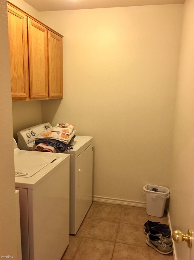 Foto del edificio - 3 br, 2 bath  - 501 Legacy Lane