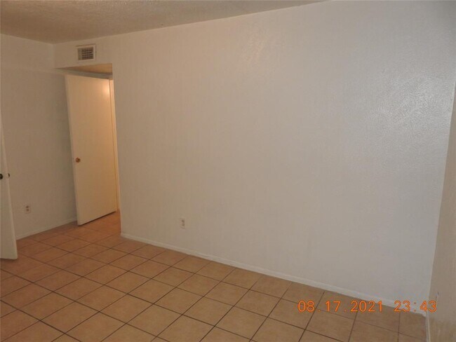 Building Photo - 6305 Westward St