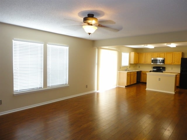 Foto del edificio - 8533 Belle Union Ct