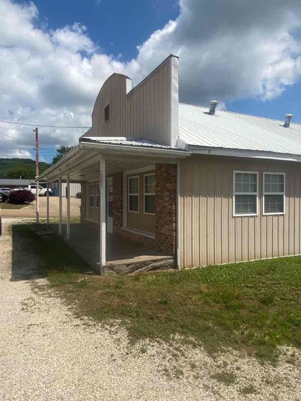 Building Photo - 203 McCune St