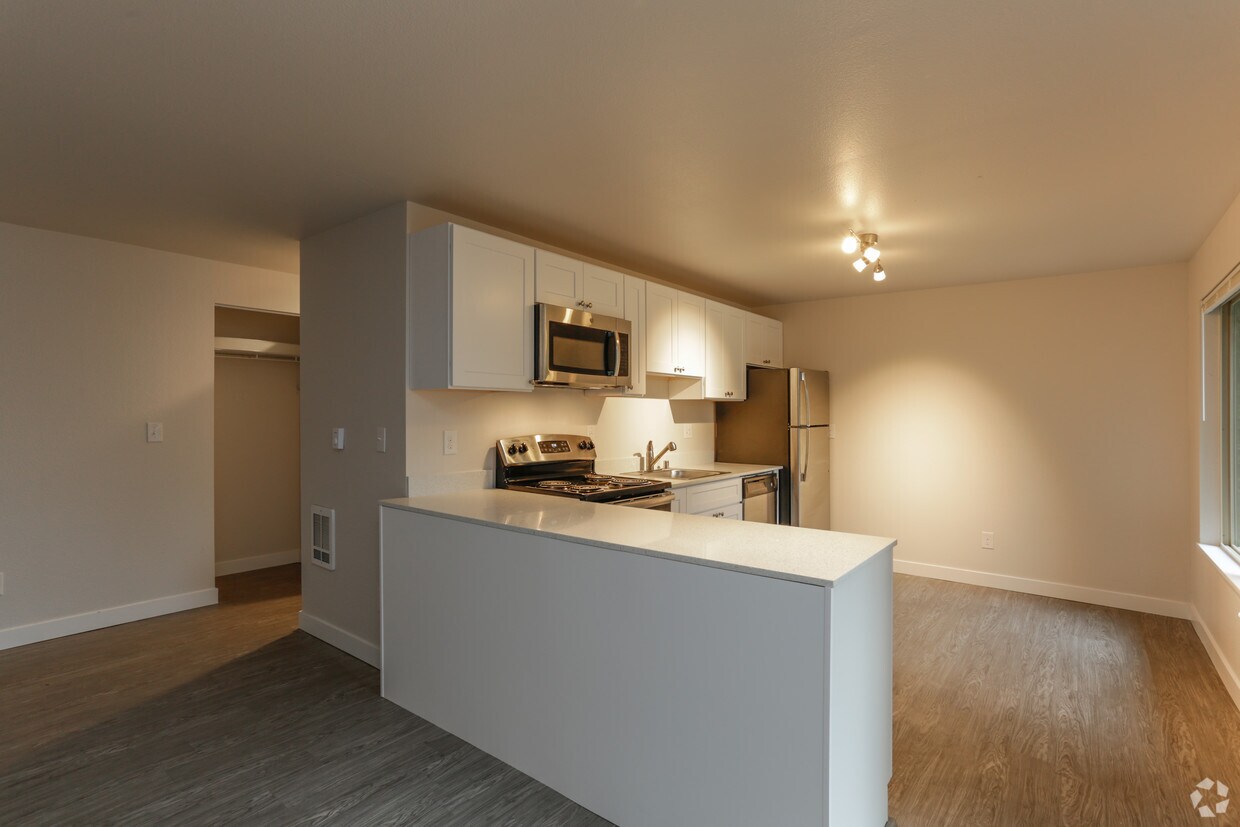 Bayview East Apartments in Bremerton, WA
