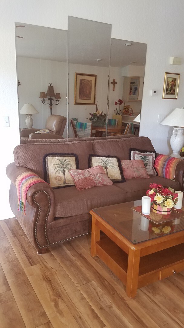 Foto del edificio - 2 Bedroom 2 bath Furnished Apartment For R...