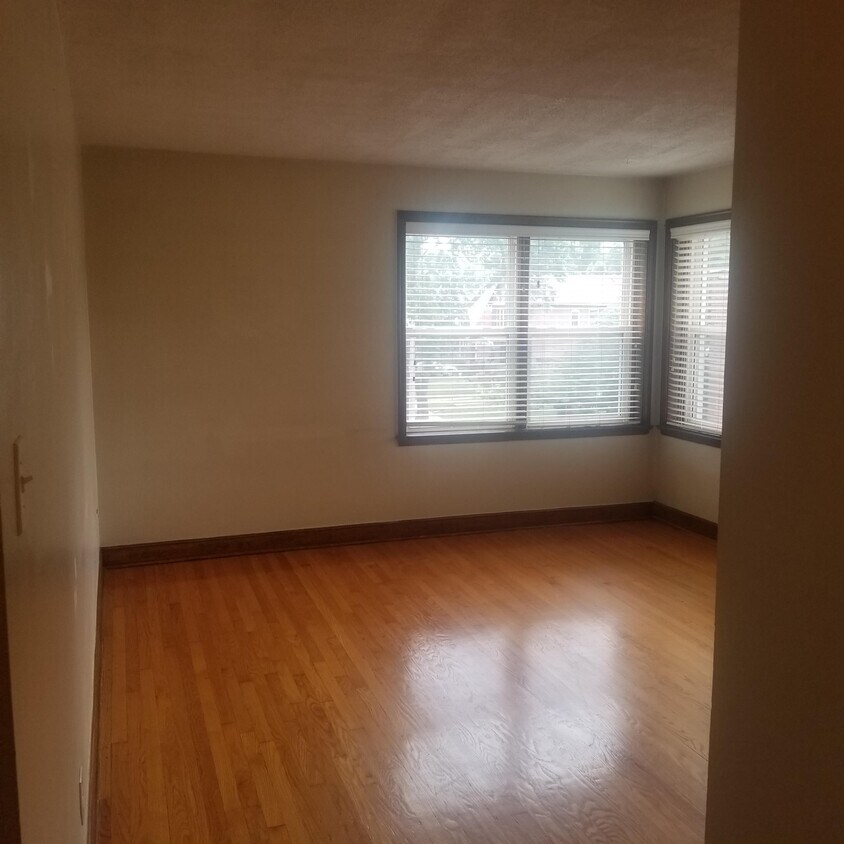 Foto principal - 7752 Wise Ave