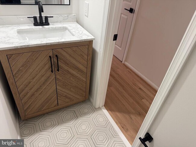 Foto del edificio - 5257 Leestone Ct