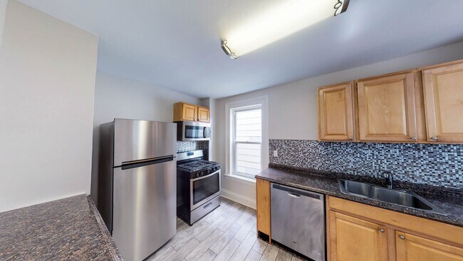 Foto del edificio - 3 Bedroom Single Family Home!