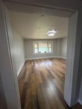 Building Photo - 4245 E 71st St