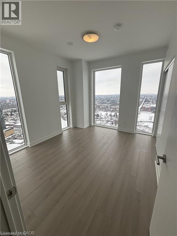 Photo du bâtiment - 25 Wellington St S