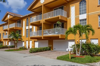 Cobblestone on The Lake Apartments Photo