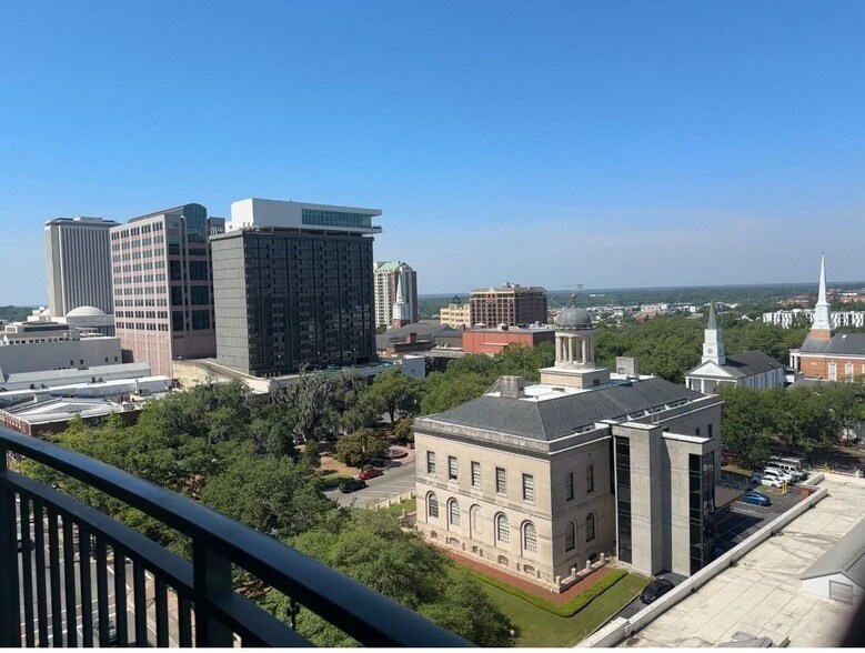 Foto principal - 121 N Monroe St