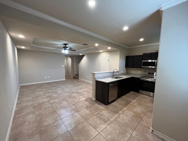 Foto del edificio - 6414 Luglio Lane #102, San Antonio, TX. 78244