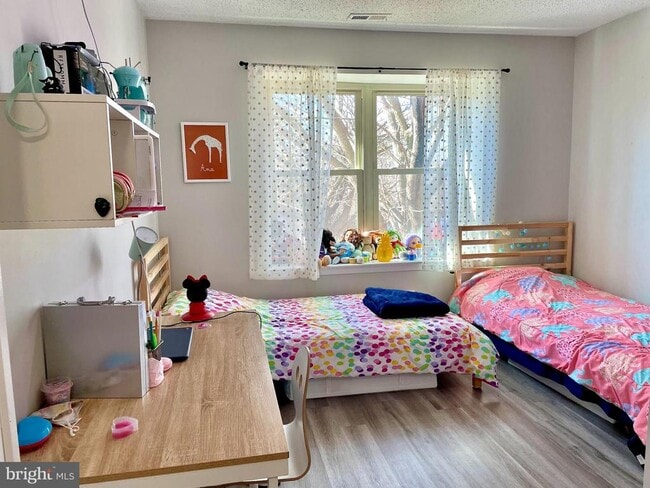 Building Photo - 27 Franklin Pl