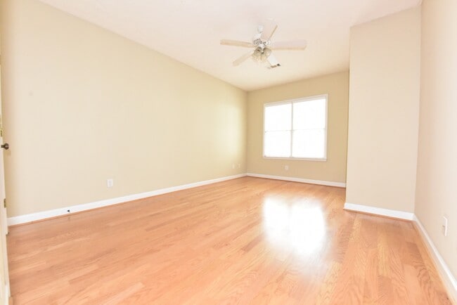 Building Photo - 1616 Over Cup Cir