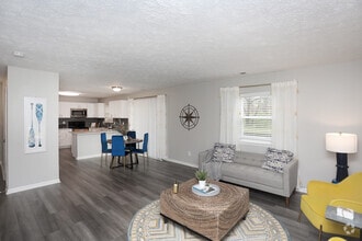 Interior Photo - Spinnaker Court