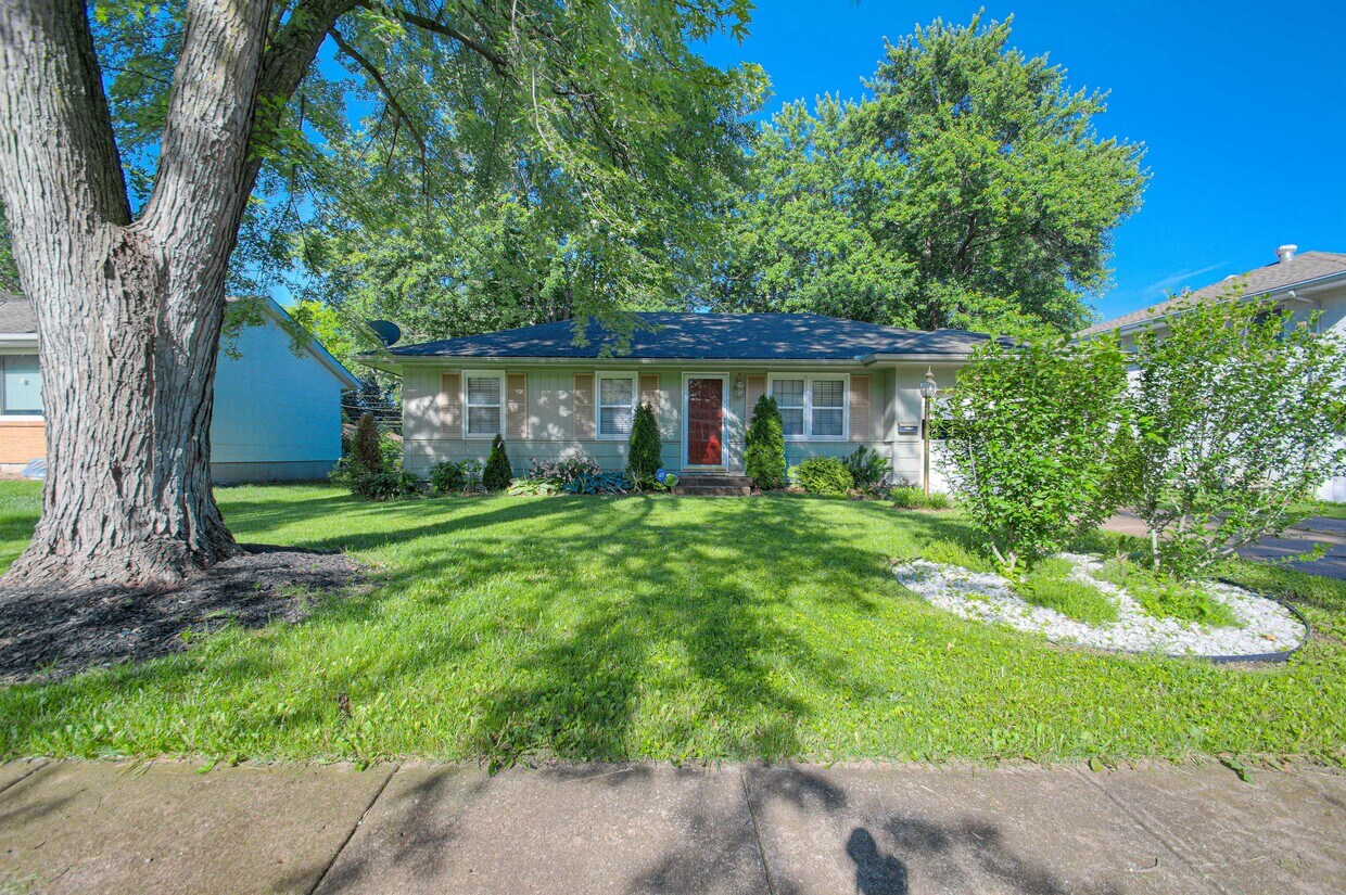 11710 Fremont Ave, Kansas City, MO 64134 House Rental in Kansas City