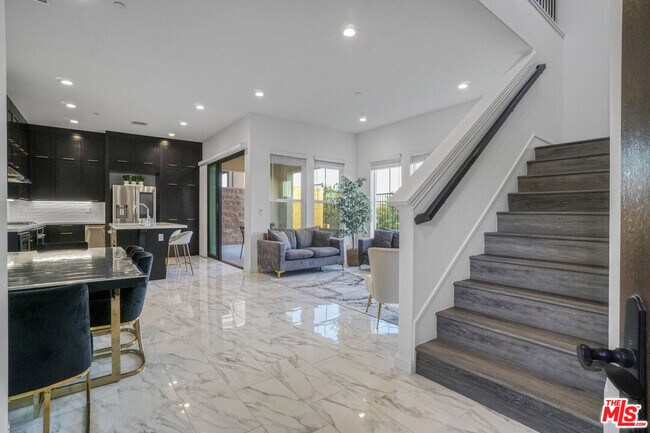 Foto del edificio - 20818 Bur Oak Cir
