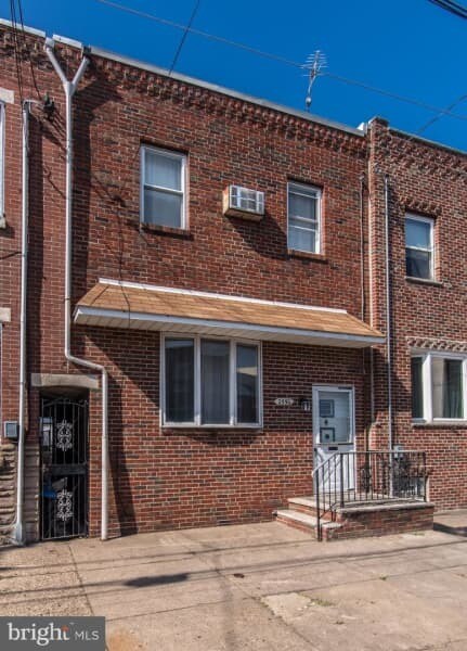 Foto principal - 2550 E Clearfield St