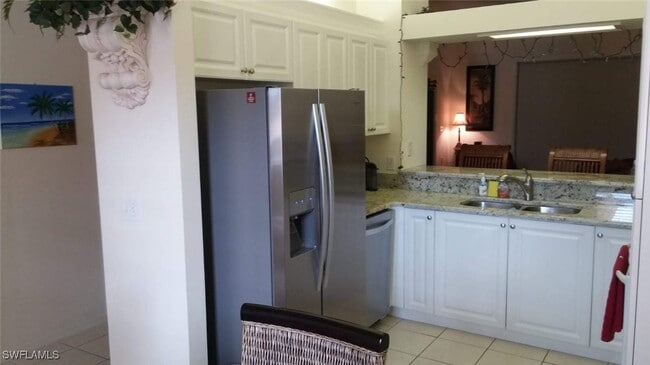 Building Photo - 445 Robin Hood Cir