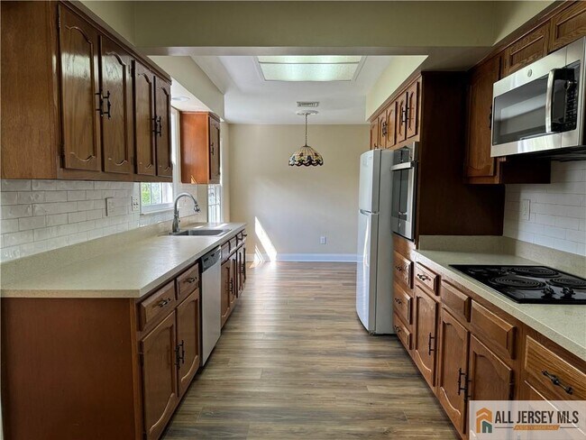 Foto del edificio - 417A Onset Ln