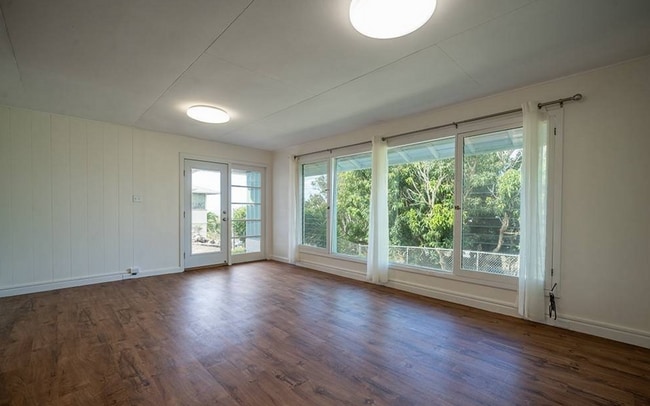 Building Photo - 3BR/2BA AIEA HEIGHTS HOUSE