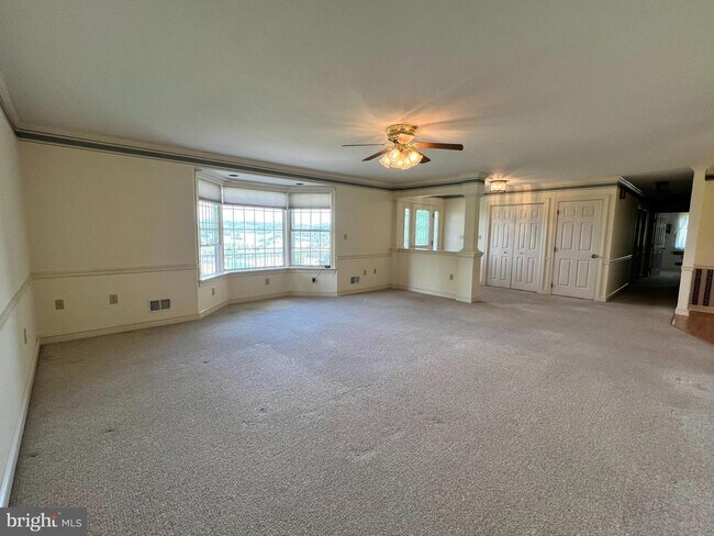 Foto del edificio - 10319 Harmony Rd