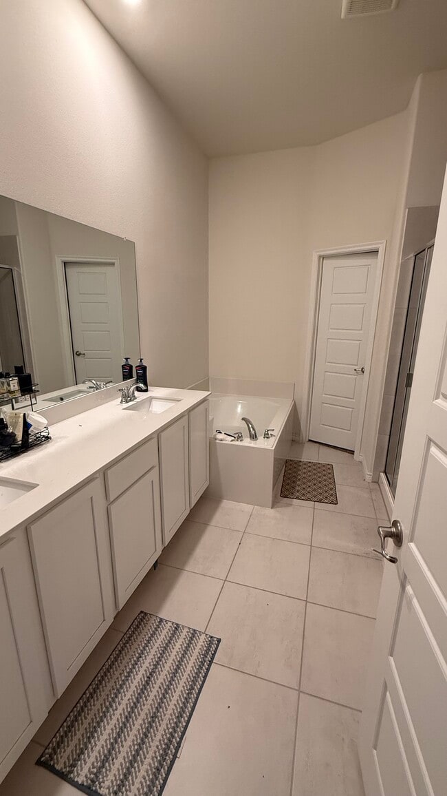 Building Photo - 5429 Bon Fire Dr