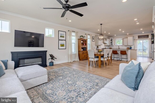 Building Photo - 7312 Red Pond Ct